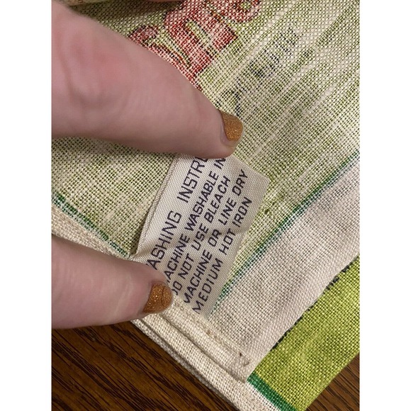 Vintage Linen Souvenir Towel Scenic Queensland Great Barrier Reef Made In Poland - Picture 3 of 12